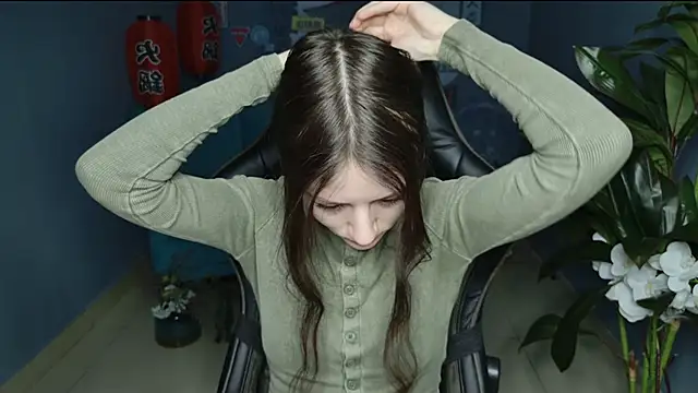 VeliraBraitberg online show from 02.07.25