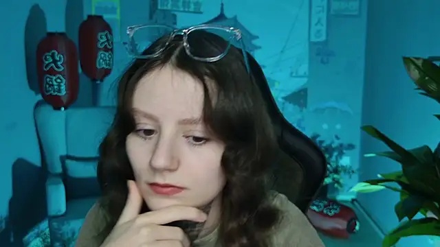 VeliraBraitberg online show from 02.07.25