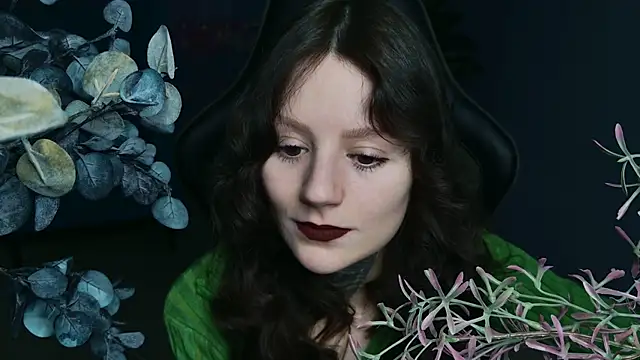 VeliraBraitberg online show from 02.23.25