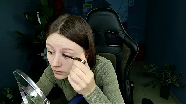 VeliraBraitberg online show from 03.14.25