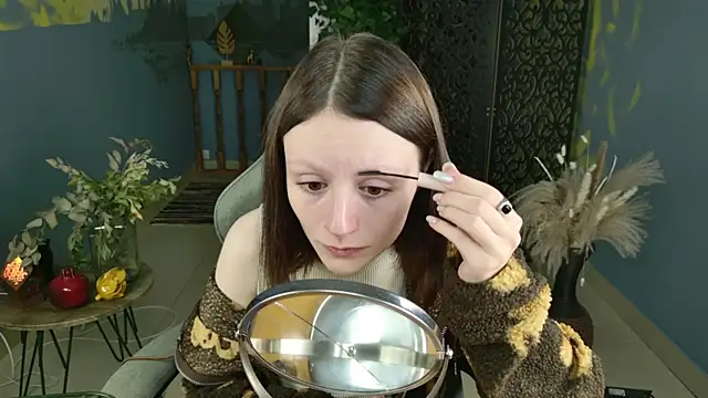 VeliraBraitberg online show from 09.17.25