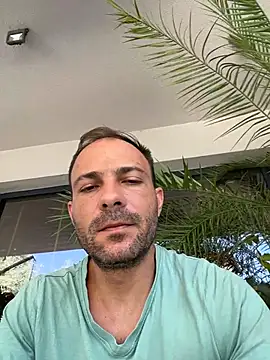 Snapshot of Adventurehotman chatting on 06.27.26 Adventurehotman online show from 06.27.26