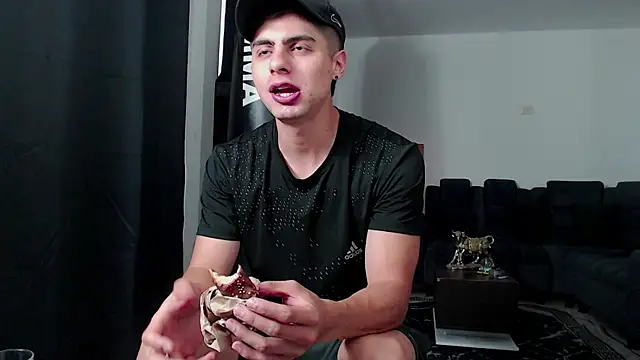 Stiven CL online show from 11.04.25