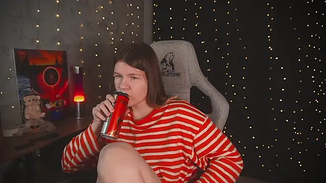 cuteamberlyyy online show from 11.27.25