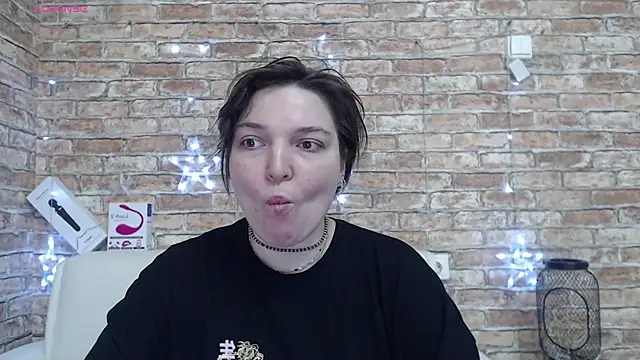 Amelia Kiss  online show from 02.09.26