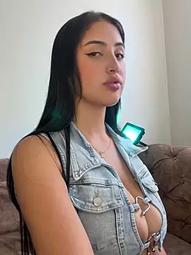 Snapshot of Celeste_Tailor_ chatting on 02.12.25 Celeste Tailor online show from 02.12.25