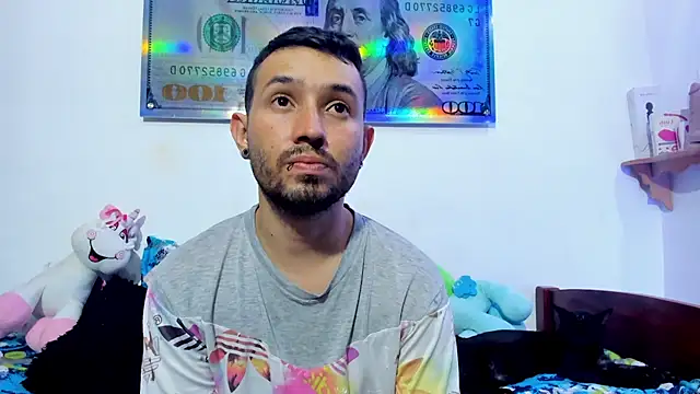 Snapshot of Bad_Couple_1 chatting on 12.12.24 Bad Couple 1 online show from 12.12.24