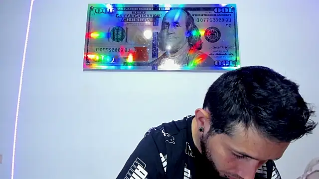 Snapshot of Bad_Couple_1 chatting on 01.04.25 Bad Couple 1 online show from 01.04.25