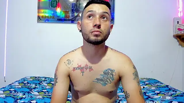 Snapshot of Bad_Couple_1 chatting on 01.19.25 Bad Couple 1 online show from 01.19.25