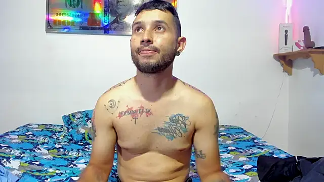 Snapshot of Bad_Couple_1 chatting on 01.24.25 Bad Couple 1 online show from 01.24.25