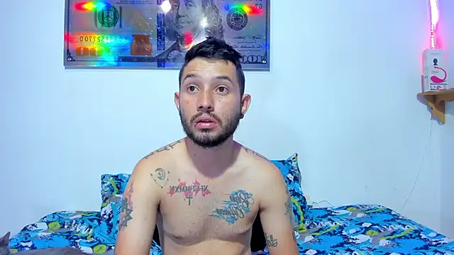 Snapshot of Bad_Couple_1 chatting on 02.04.25 Bad Couple 1 online show from 02.04.25