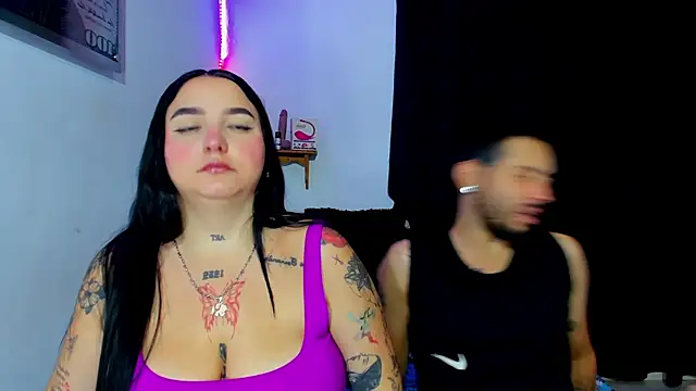 Snapshot of Bad_Couple_1 chatting on 02.09.25 Bad Couple 1 online show from 02.09.25