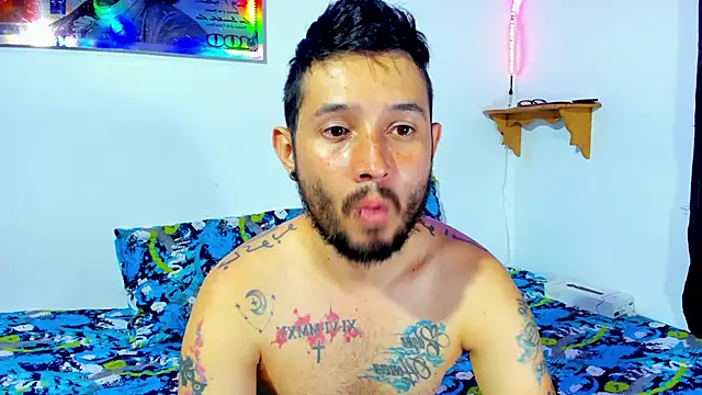 Snapshot of Bad_Couple_1 chatting on 02.12.25 Bad Couple 1 online show from 02.12.25