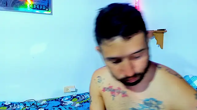 Snapshot of Bad_Couple_1 chatting on 02.14.25 Bad Couple 1 online show from 02.14.25