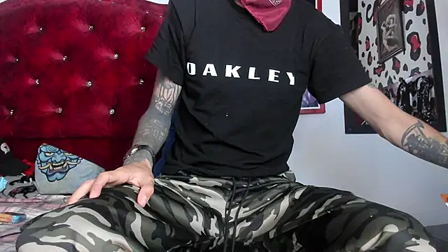 Aaron BigDickxxx online show from 01.16.25