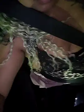 Carlabrasileira online show from 10.03.25