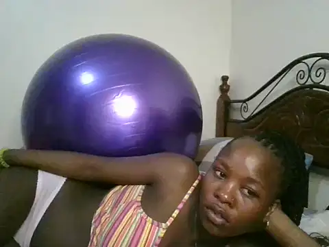 Sonnia  online show from 02.13.25