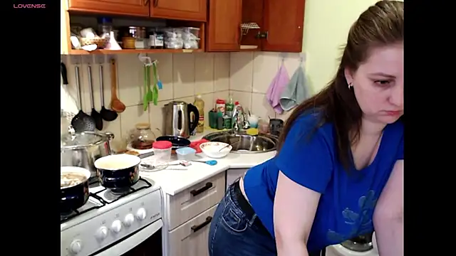 Sakura Green online show from 03.18.25