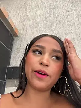 Juli Walker online show from 12.11.24