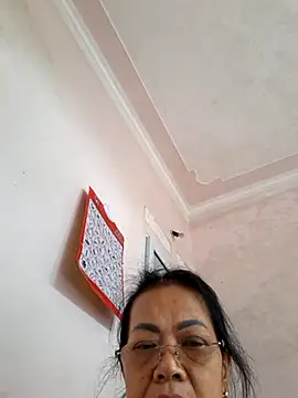 Hotestlove online show from 09.12.25