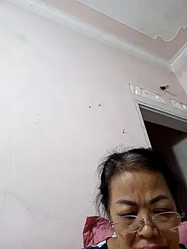 Hotestlove online show from 11.18.25