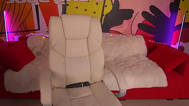 LiaBrazzerr online show from 10.16.25