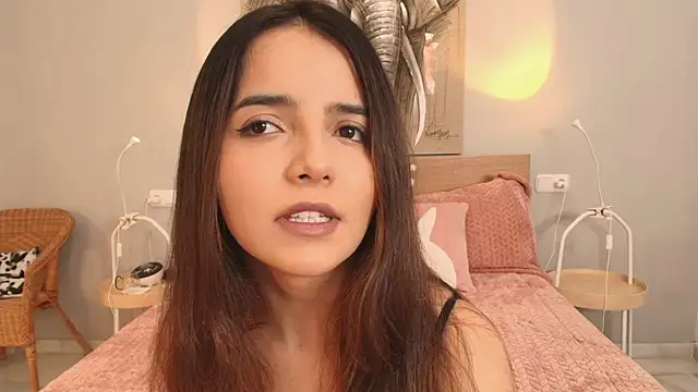 Raychell Black online show from 01.19.25