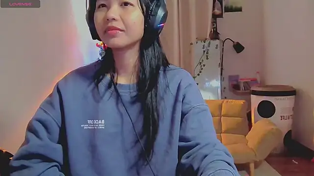 Kana G online show from 12.20.24