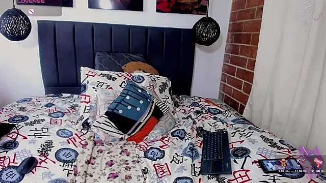 kyliejenner hot online show from 03.03.25