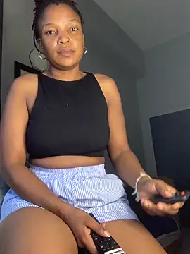 slimcateee online show from 02.24.25