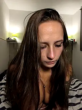 emma4xxx online show from 03.22.25