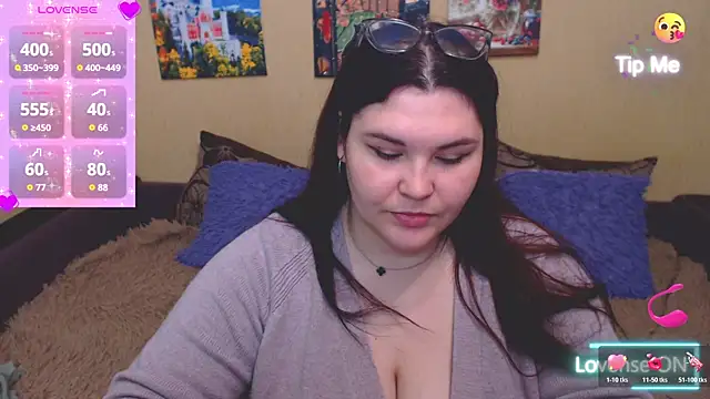 Snapshot of JuliaKeln chatting on 05.31.26 JuliaKeln online show from 05.31.26