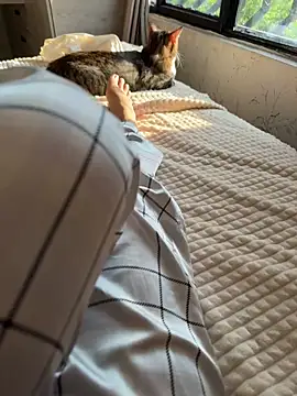 CuteeRose online show from 10.21.25