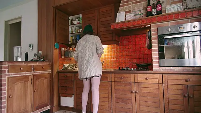 Snapshot of Prxscillia_Tx chatting on 12.23.24 Prxscillia Tx online show from 12.23.24