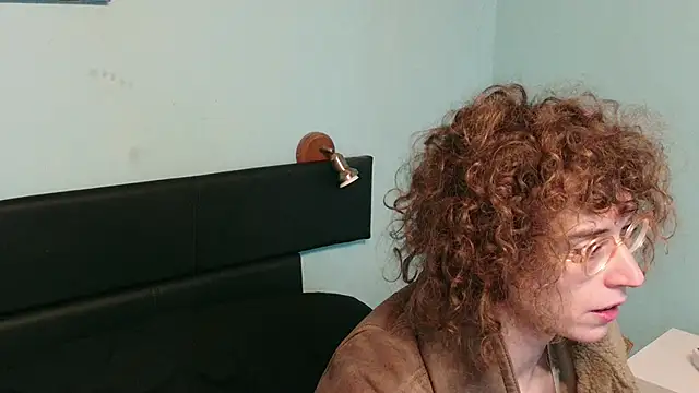 Snapshot of Prxscillia_Tx chatting on 11.15.25 Prxscillia Tx online show from 11.15.25