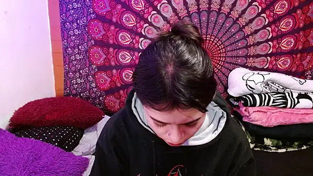 AbbySccott online show from 09.27.25