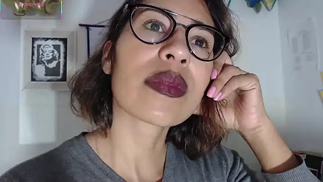 fantasty nylon online show from 03.13.25