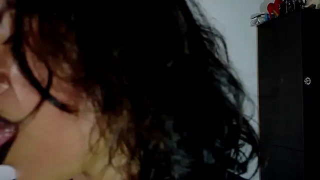 Snapshot of fantasty_nylon chatting on 02.04.26 fantasty nylon online show from 02.04.26