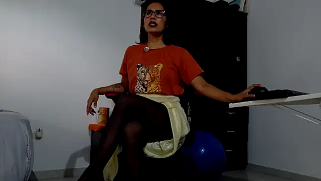 fantasty nylon online show from 03.27.26