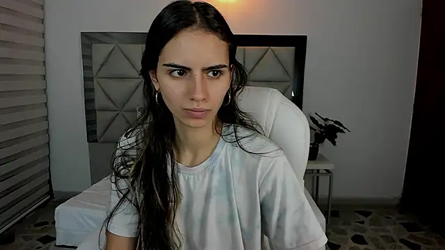 nina pons online show from 03.15.25