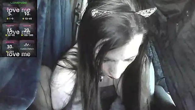 Snapshot of SmokeShow686 chatting on 12.10.24 SmokeShow686 online show from 12.10.24