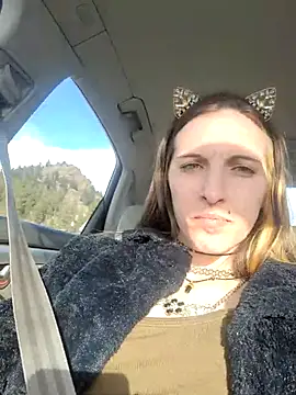 Snapshot of SmokeShow686 chatting on 02.14.25 SmokeShow686 online show from 02.14.25