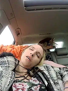 Snapshot of SmokeShow686 chatting on 03.20.25 SmokeShow686 online show from 03.20.25