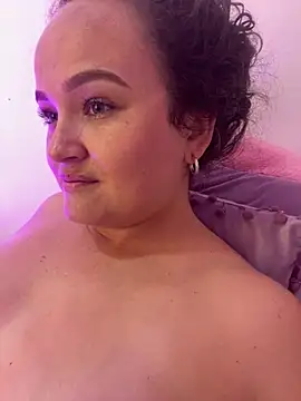 kattypinkk online show from 01.17.25