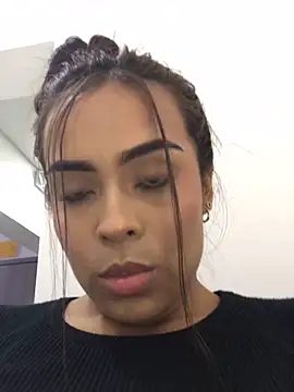 Snapshot of JuanaSimons chatting on 02.05.25 JuanaSimons online show from 02.05.25