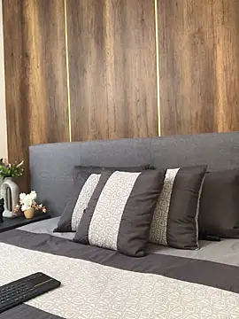 Snapshot of JuanaSimons chatting on 02.05.25 JuanaSimons online show from 02.05.25