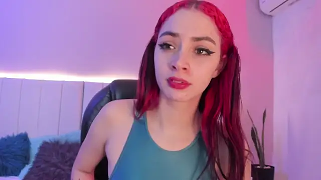 Snapshot of CAMILLEN_PETTID chatting on 11.06.25 CAMILLEN PETTID online show from 11.06.25