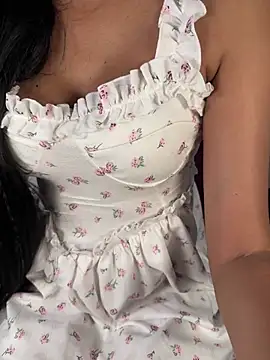 Snapshot of sneha_babe chatting on 02.08.25 sneha babe online show from 02.08.25