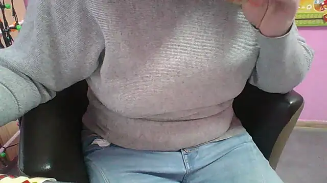 Lucinka1 online show from 03.15.25