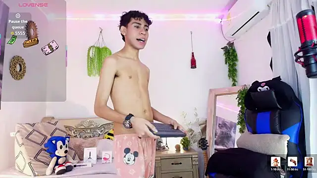 huge armound online show from 03.29.26